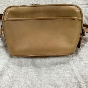 Vintage Coach Oliver